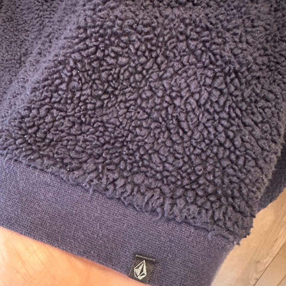 Volcom Deep Blue Sweater - Picture 6 of 6
